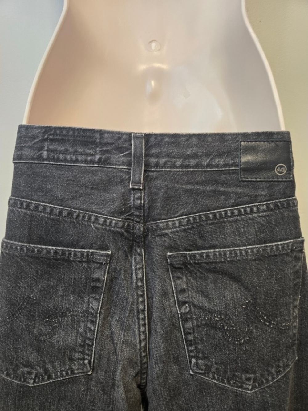 Ag Adriano Goldschmied Black Washed SAIGE Cropped Wide-Leg Jeans - Picture 2 of 3